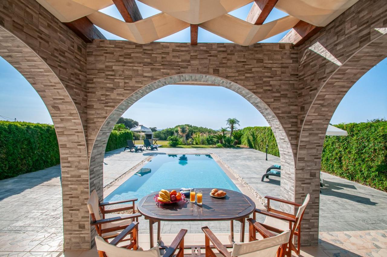 Petra Villas Gennadi Bagian luar foto
