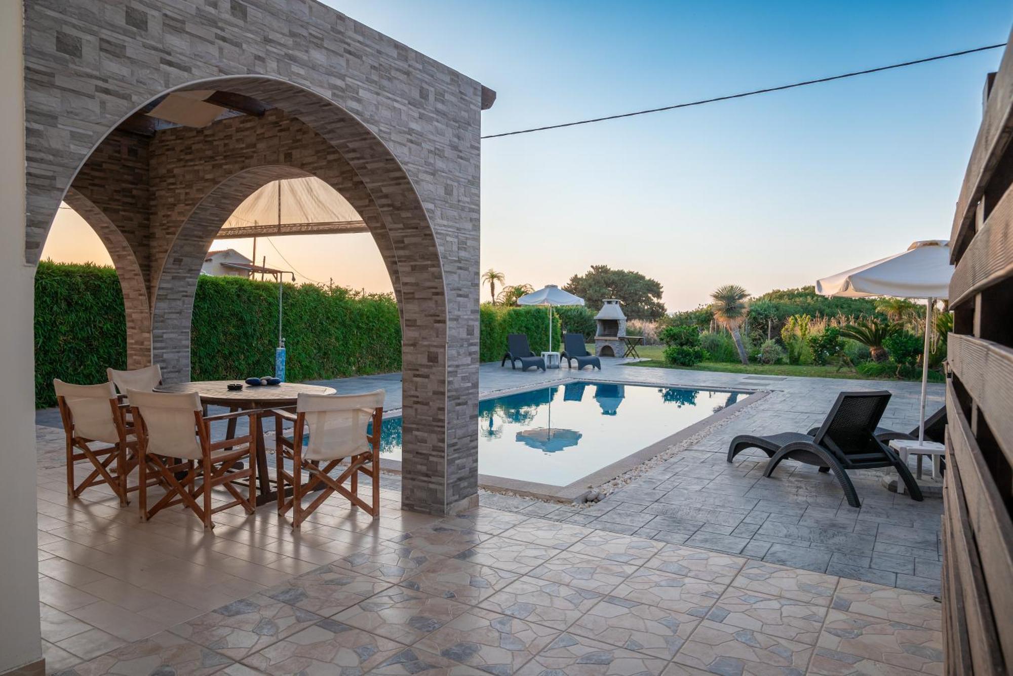 Petra Villas Gennadi Bagian luar foto