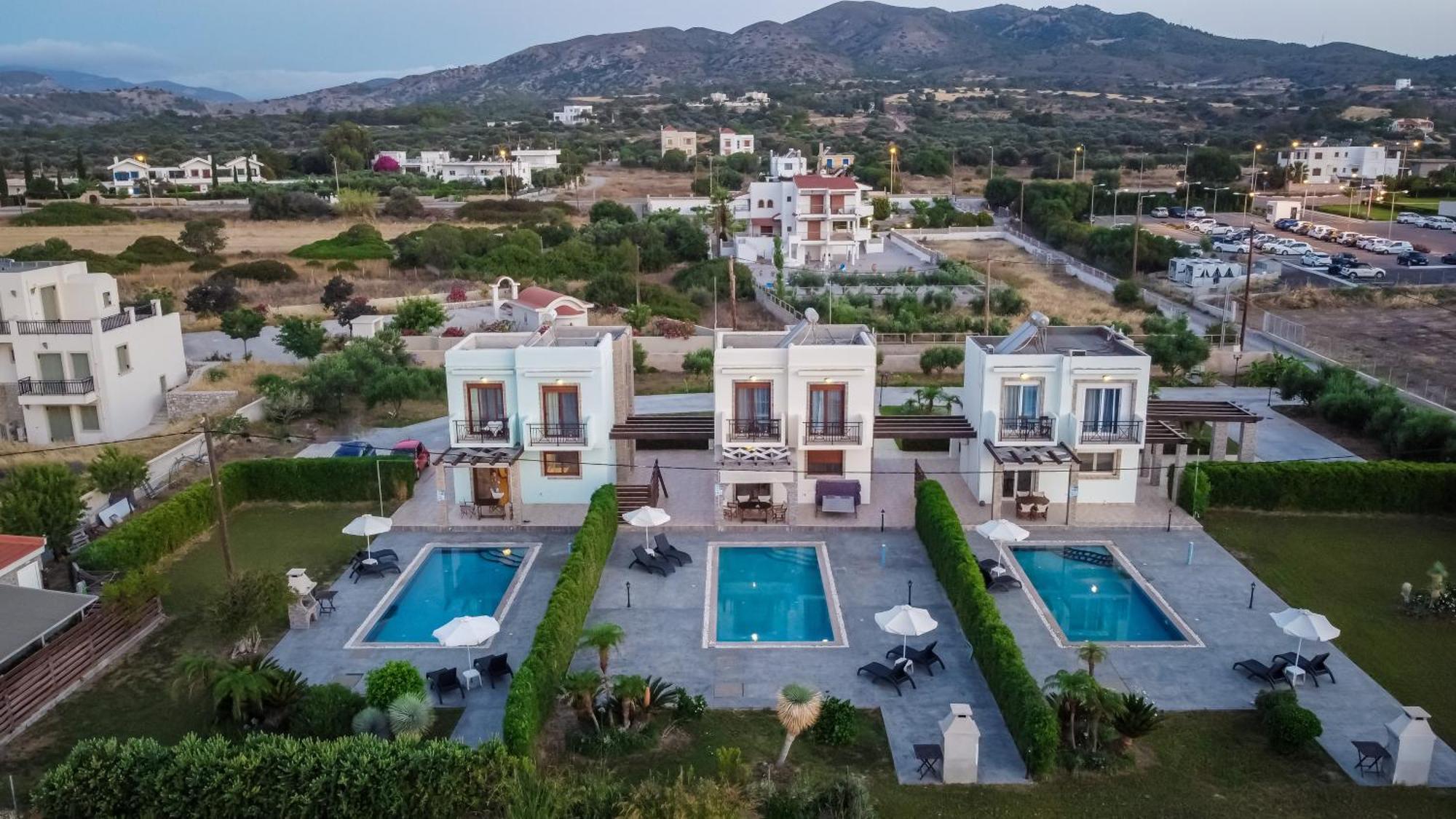 Petra Villas Gennadi Bagian luar foto