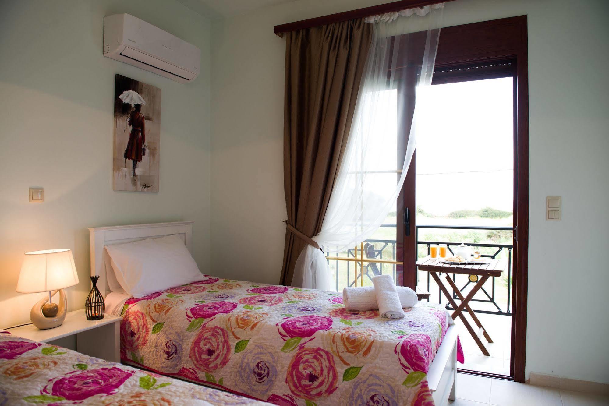 Petra Villas Gennadi Bagian luar foto