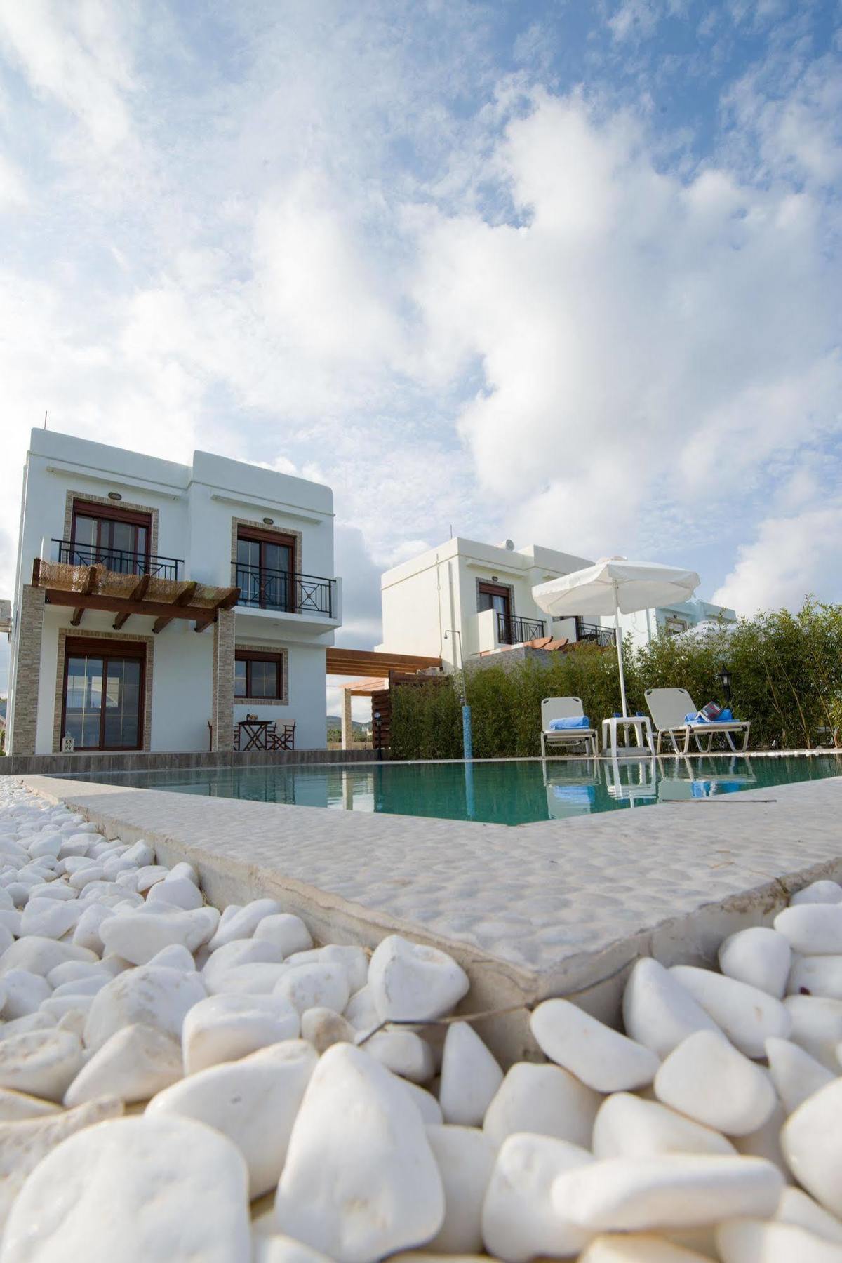 Petra Villas Gennadi Bagian luar foto