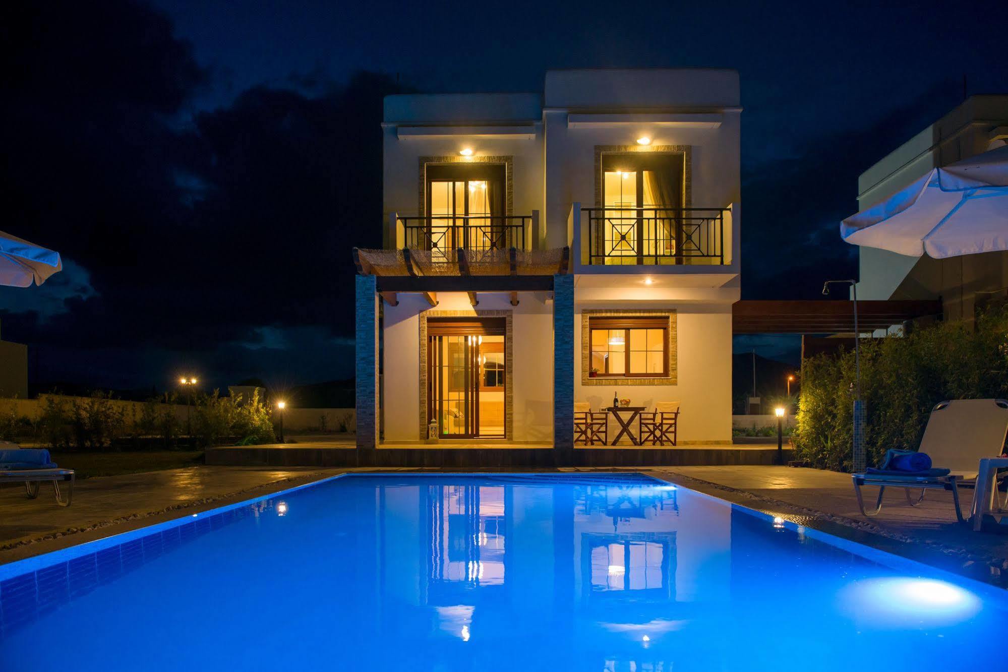 Petra Villas Gennadi Bagian luar foto